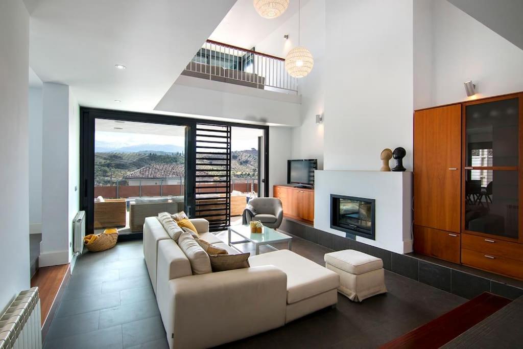 Villa Sierra Уэтор-Сантильян Экстерьер фото
